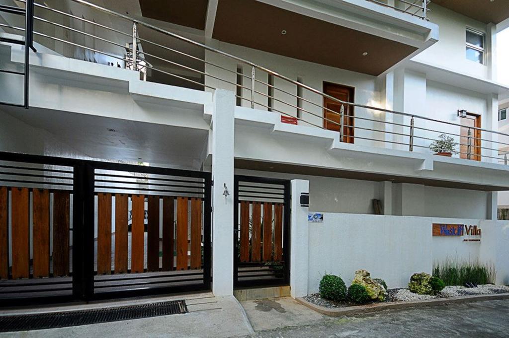 Balabag  Bluewaves Westcliff Villa מראה חיצוני תמונה