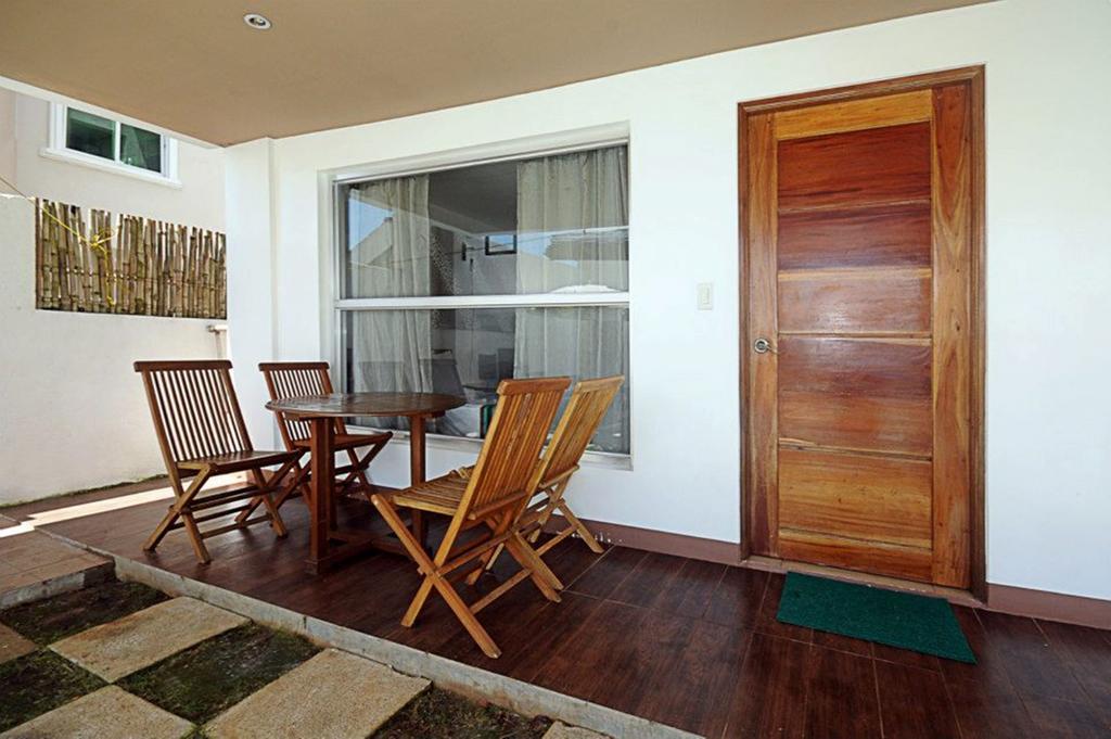 Balabag  Bluewaves Westcliff Villa מראה חיצוני תמונה