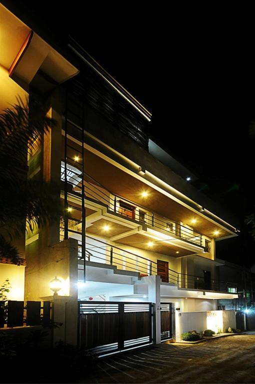 Balabag  Bluewaves Westcliff Villa מראה חיצוני תמונה