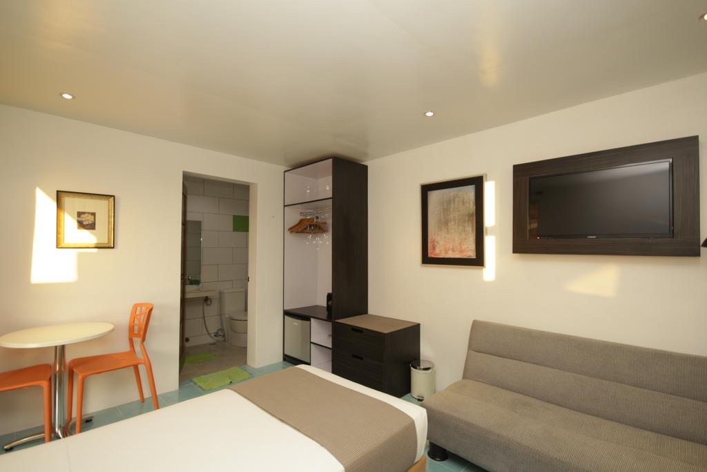 Balabag  Bluewaves Westcliff Villa מראה חיצוני תמונה