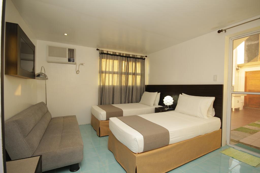 Balabag  Bluewaves Westcliff Villa מראה חיצוני תמונה