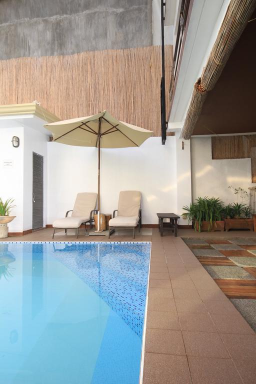 Balabag  Bluewaves Westcliff Villa מראה חיצוני תמונה